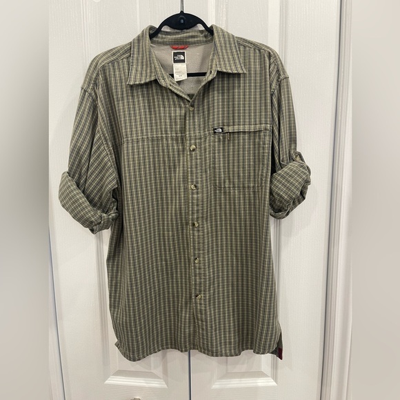 The North Face Men's Classic Casual Button Down Shirt Long Sleeve size M - Picture 3 of 8